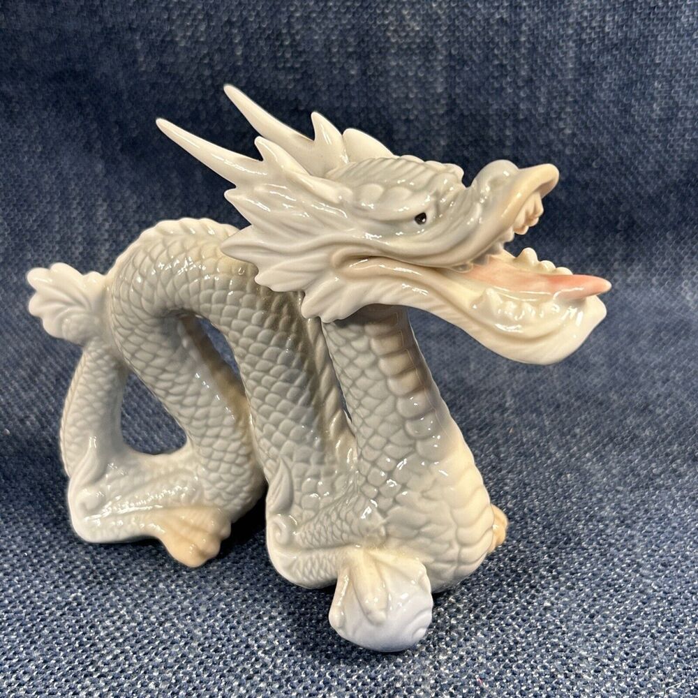 Yoshimi K Porcelain Double Horned Foo Dragon Figurine 5” Long Made in Japan